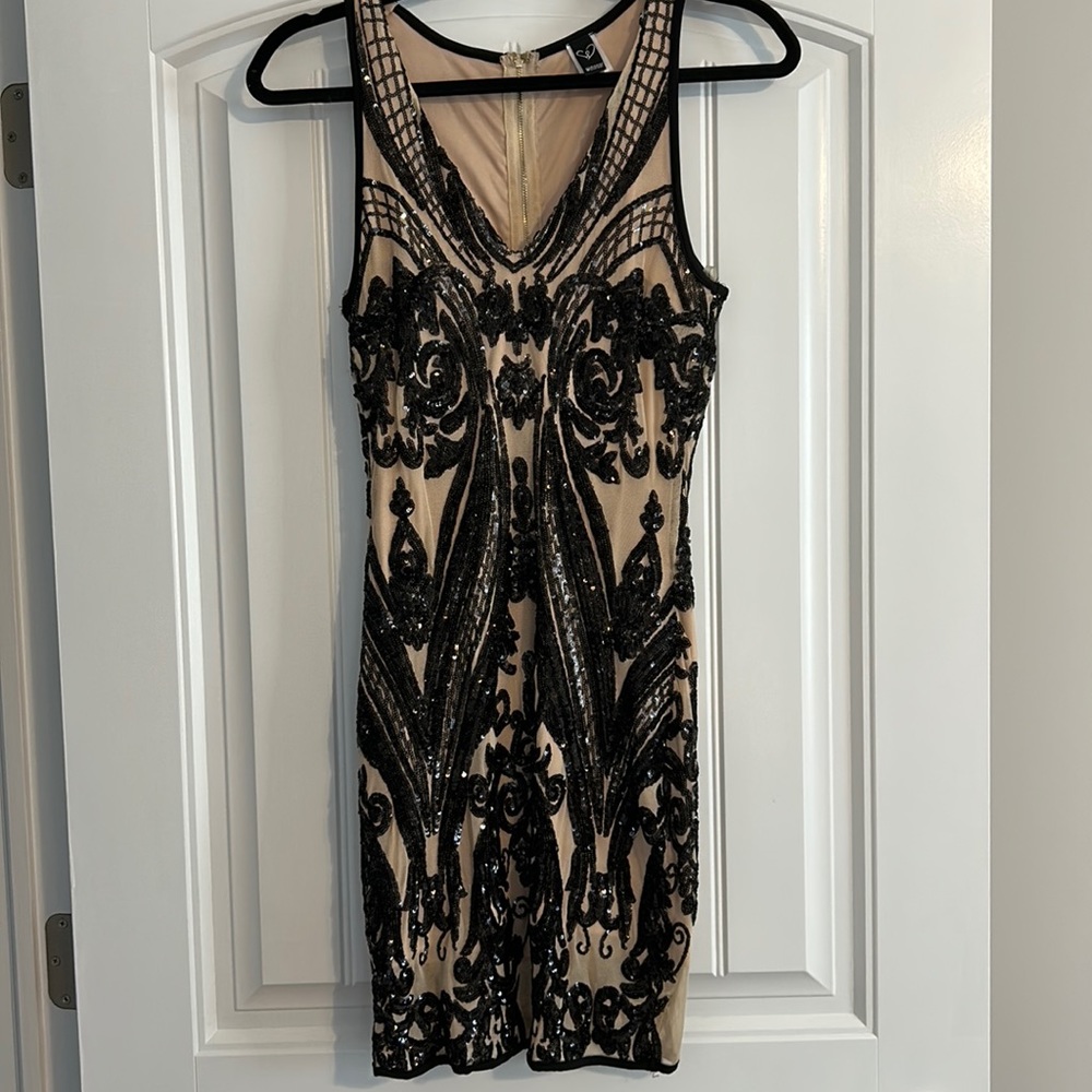 Beautiful sequin dress!